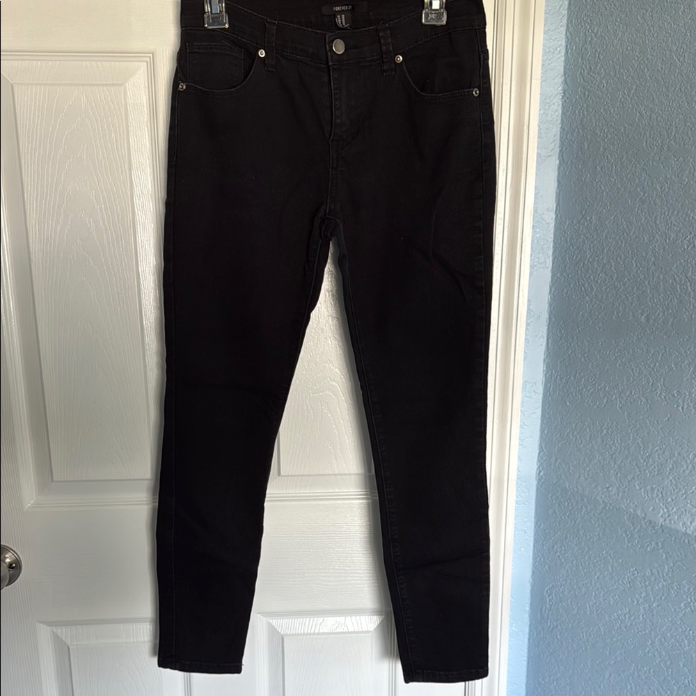 Forever 21 Black Skinny Jeans Sleek Fit